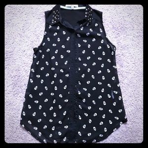 Sheer skull print sleeveless blouse